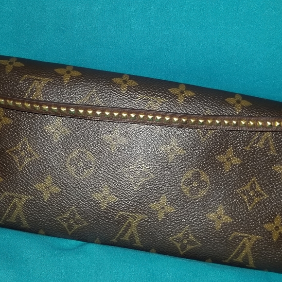 Louis Vuitton pouchette - Picture 7 of 11
